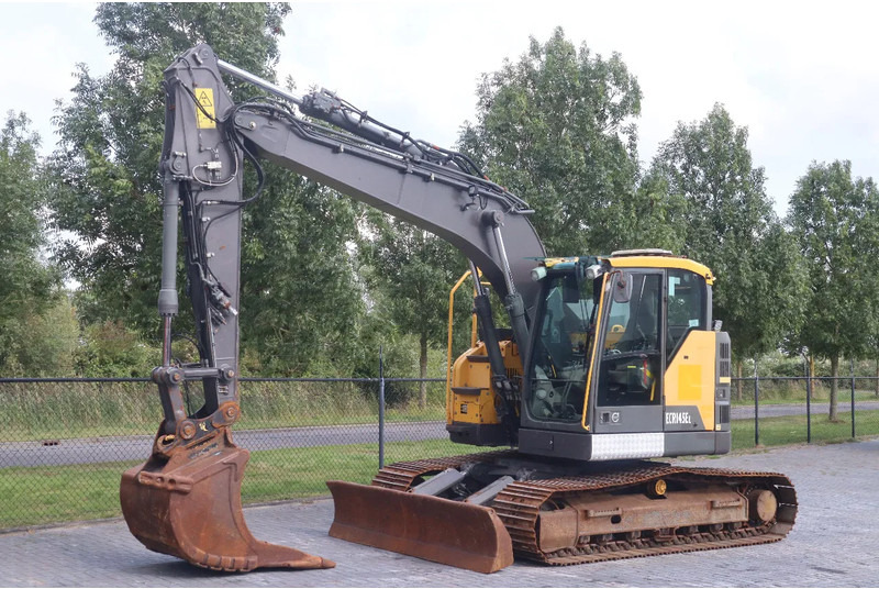 Volvo ECR 145 EL | ECR145 | QUICK COUPLER | BUCKET | GOOD UNDERCARRIAGE - Excavadora de cadenas: foto 2 Volvo ECR 145 EL | ECR145 | QUICK COUPLER | BUCKET | GOOD UNDERCARRIAGE - Excavadora de cadenas: foto 2