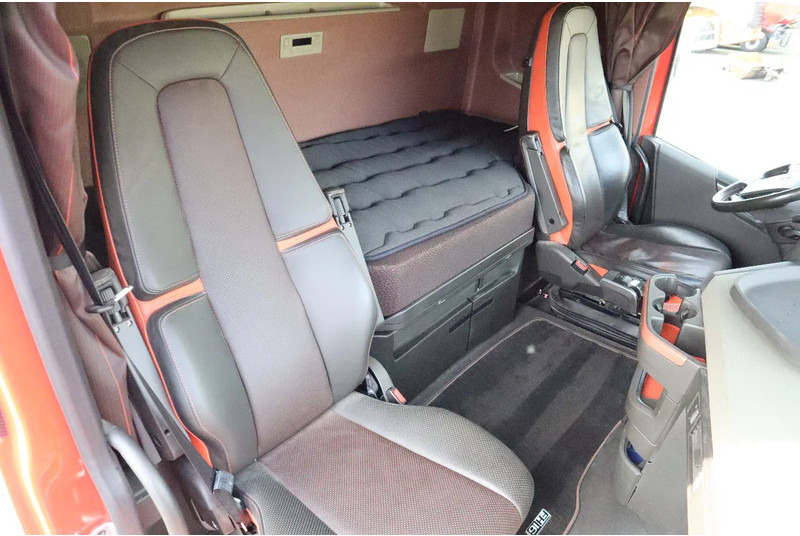 Leasing de Volvo FH 16.650 | 6X4 | TANDEMLIFT | RETARDER | BIG AXLES | EURO 6 Volvo FH 16.650 | 6X4 | TANDEMLIFT | RETARDER | BIG AXLES | EURO 6: foto 17