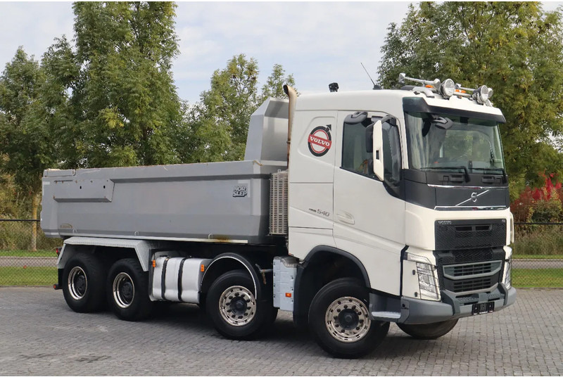 Volvo FH 540 | 8X4 | TANDEMLIFT | RETARDER | BIG AXLES | EURO 6 - Camión volquete: foto 3 Volvo FH 540 | 8X4 | TANDEMLIFT | RETARDER | BIG AXLES | EURO 6 - Camión volquete: foto 3