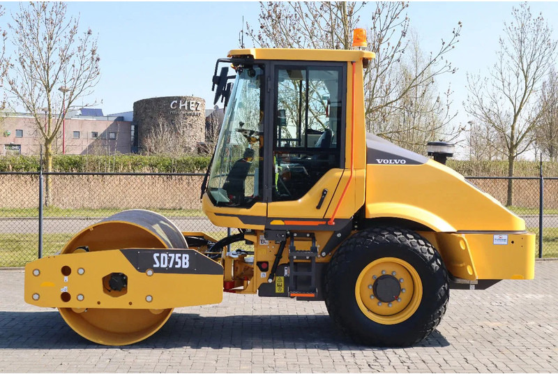 Volvo SD75B | SD 75 B | NEW / UNUSED | 1 YEAR WARRANTY - Rodillo: foto 1 Volvo SD75B | SD 75 B | NEW / UNUSED | 1 YEAR WARRANTY - Rodillo: foto 1