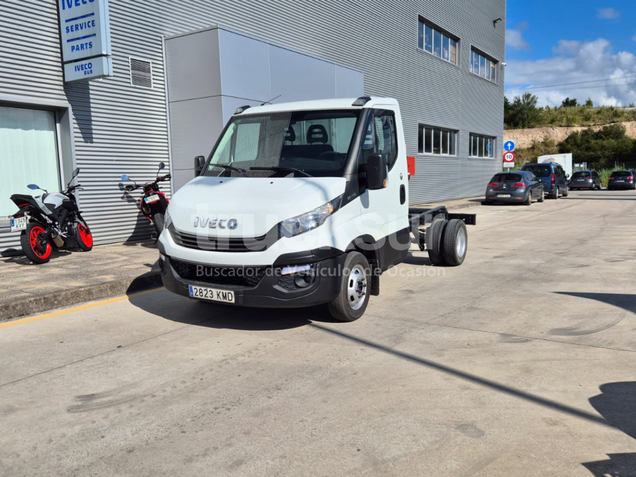 IVECO DAILY 35C15 - Camión chasis: foto 1 IVECO DAILY 35C15 - Camión chasis: foto 1