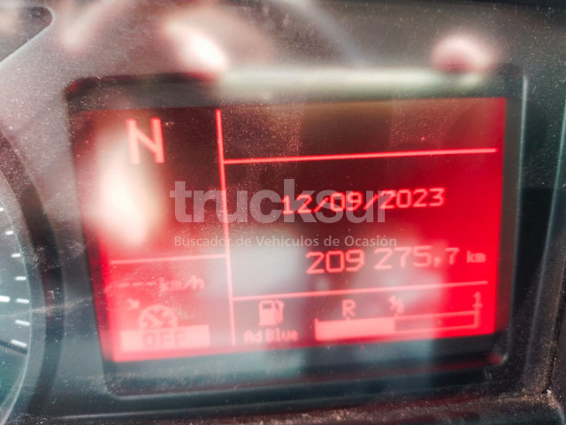 Camión caja cerrada RENAULT D16.250: foto 10