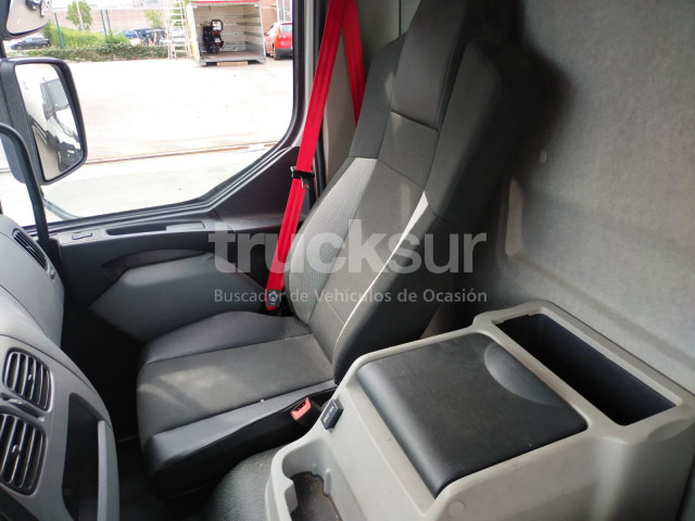 Camión caja cerrada RENAULT D16.250: foto 9