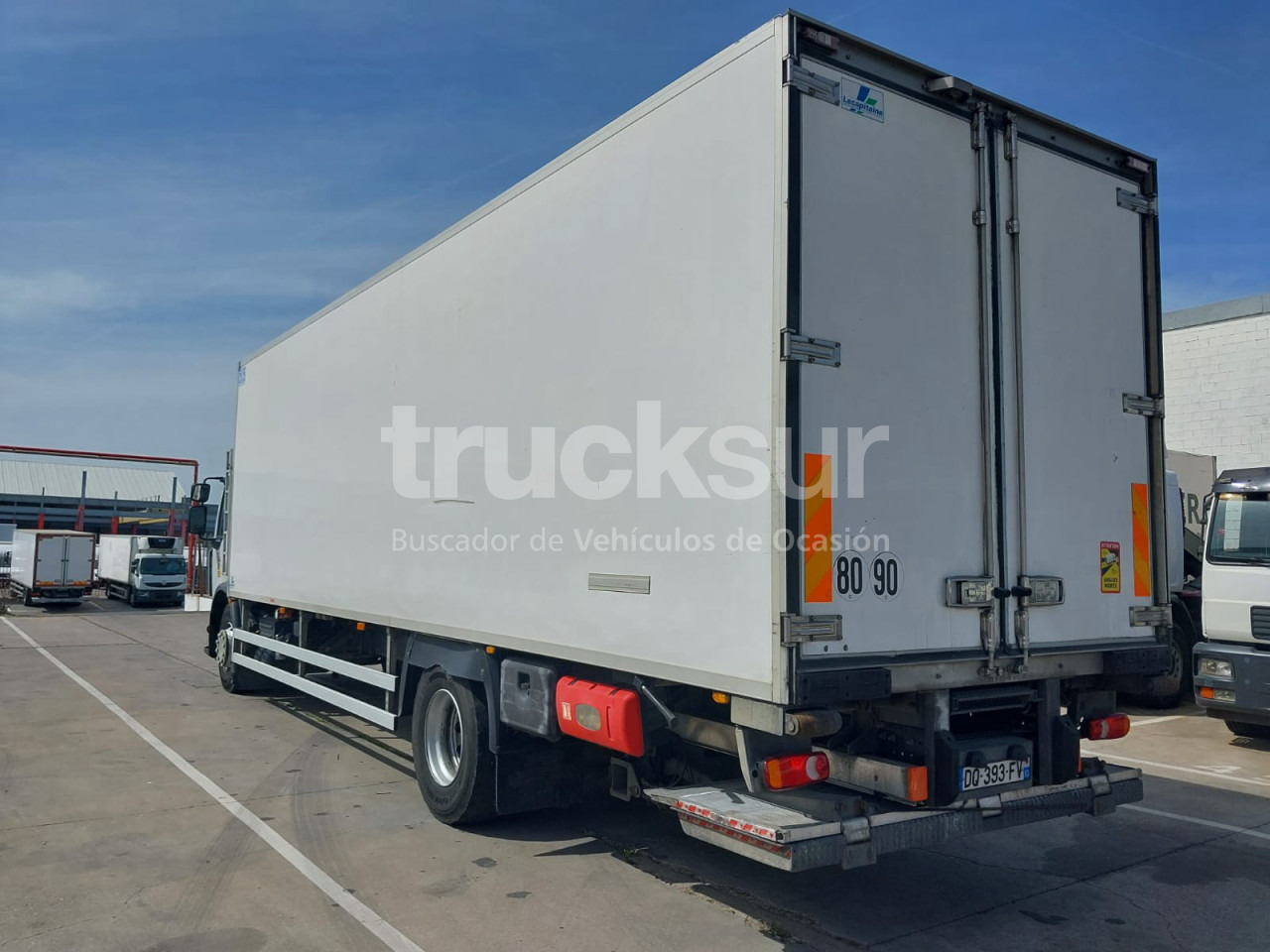 RENAULT D280.18 - Camión frigorífico: foto 4 RENAULT D280.18 - Camión frigorífico: foto 4
