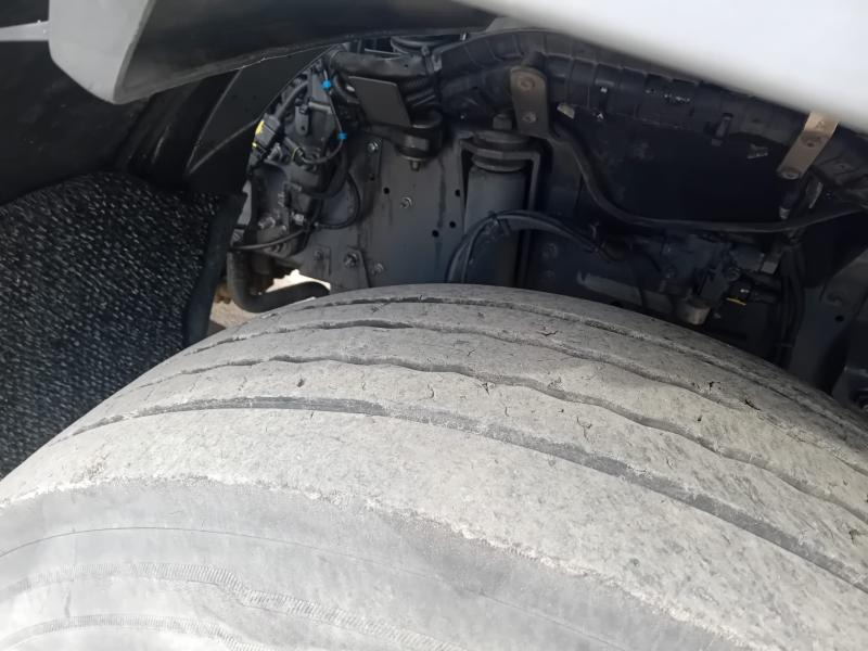 Camión de basura DAF CF 370: foto 9