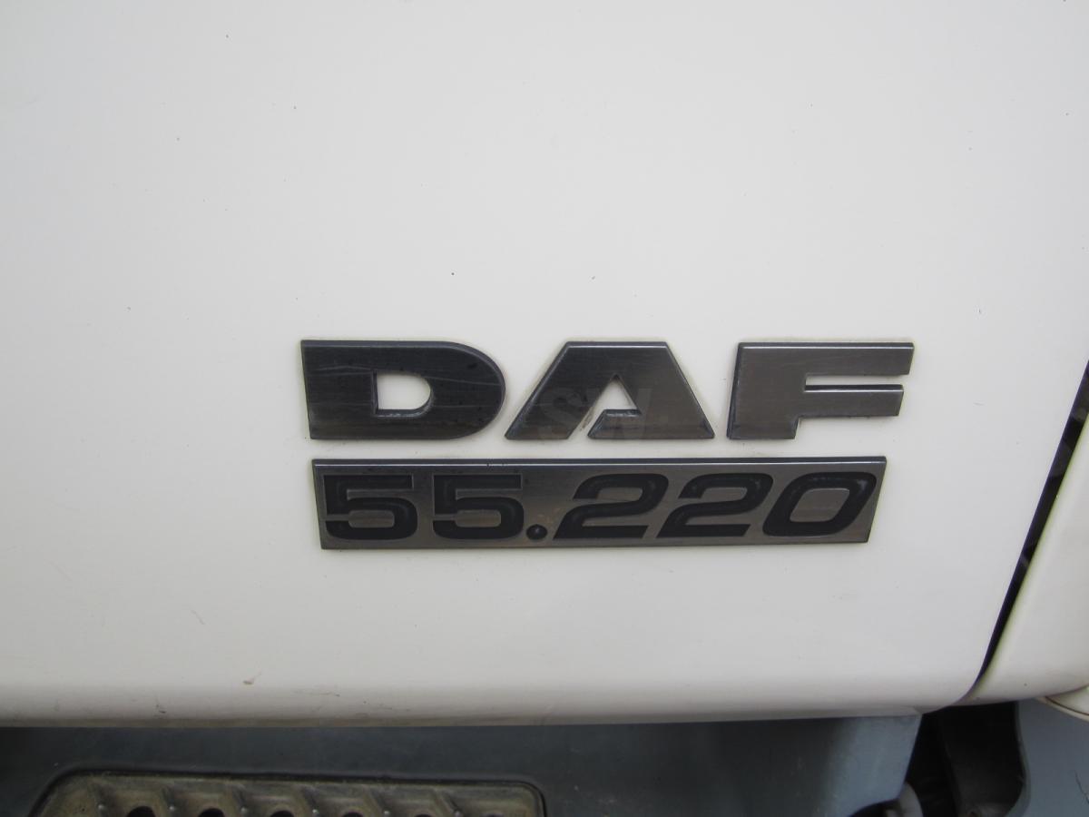 DAF LF 220 - Camión transporte de ganado: foto 3 DAF LF 220 - Camión transporte de ganado: foto 3