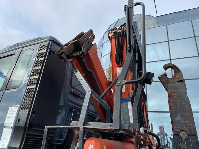 Camión multibasculante, Camión grúa MAN TGS 33.360: foto 12