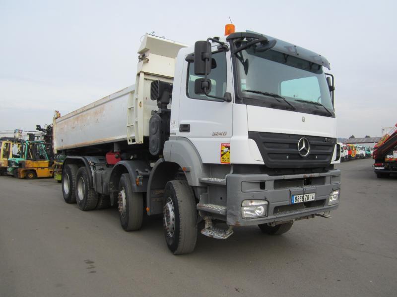 Mercedes AXOR 3240 - Camión volquete: foto 2 Mercedes AXOR 3240 - Camión volquete: foto 2