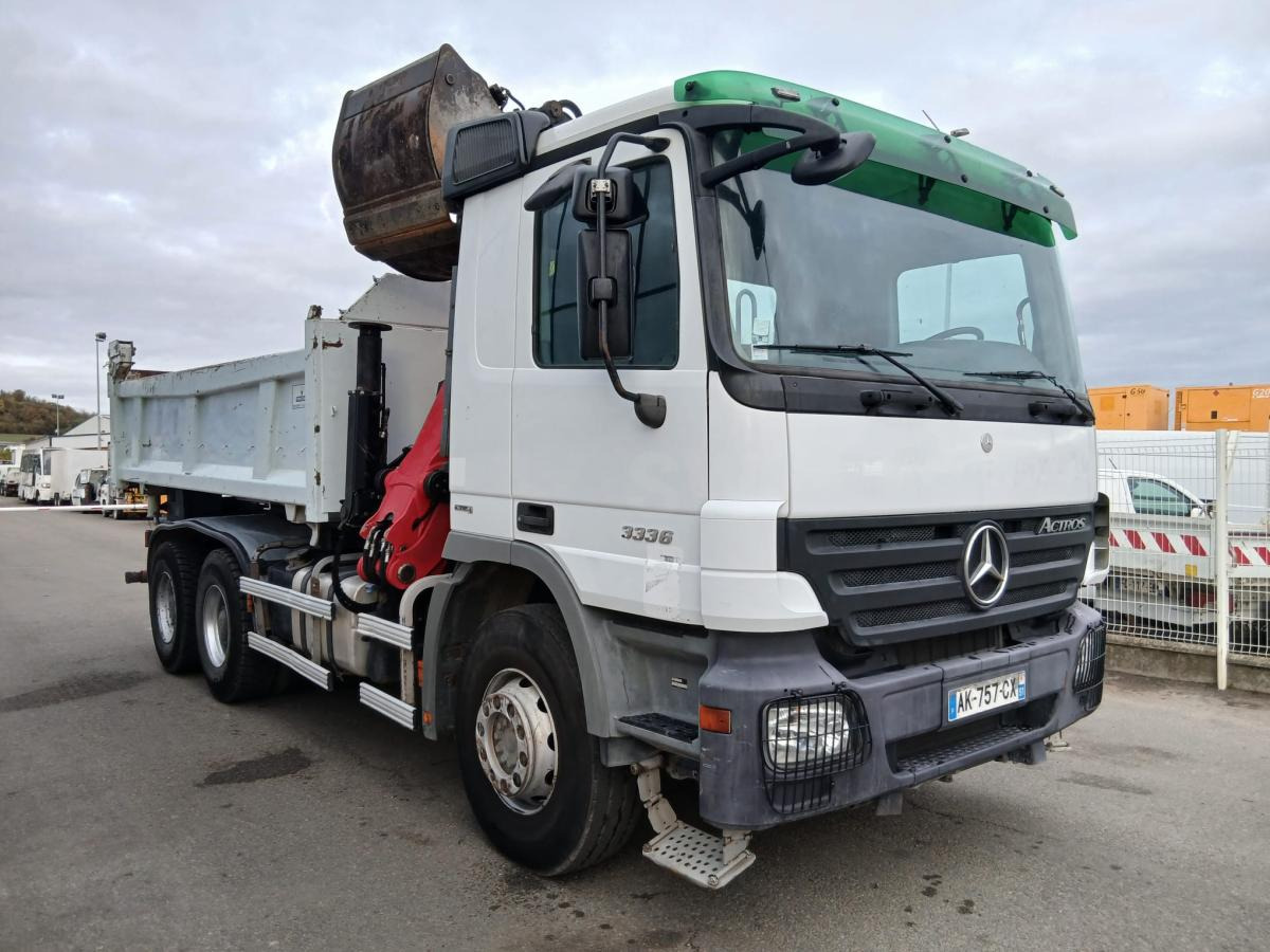 Mercedes Actros 3336 - Camión volquete: foto 3 Mercedes Actros 3336 - Camión volquete: foto 3