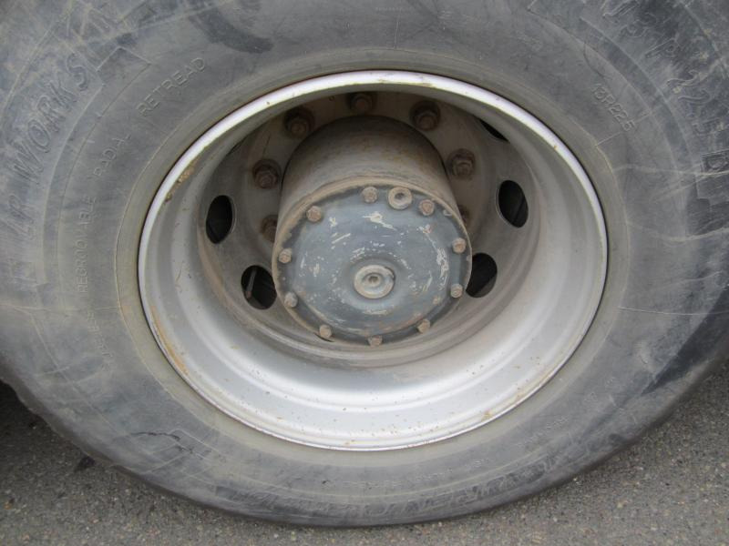 Camión volquete Mercedes Axor 3240: foto 9