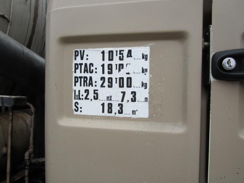 Renault G 270 - Camión cisterna: foto 4 Renault G 270 - Camión cisterna: foto 4