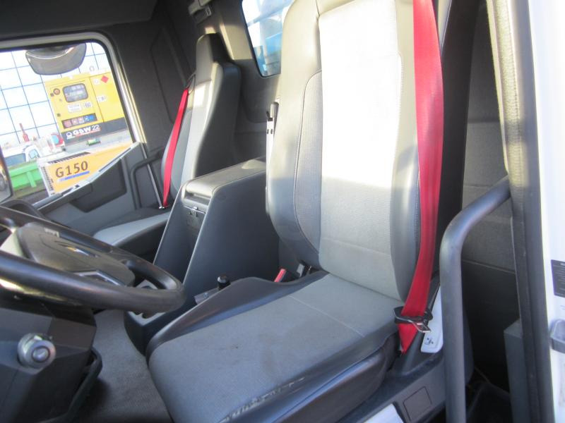 Camión volquete Renault Gamme C 380: foto 17