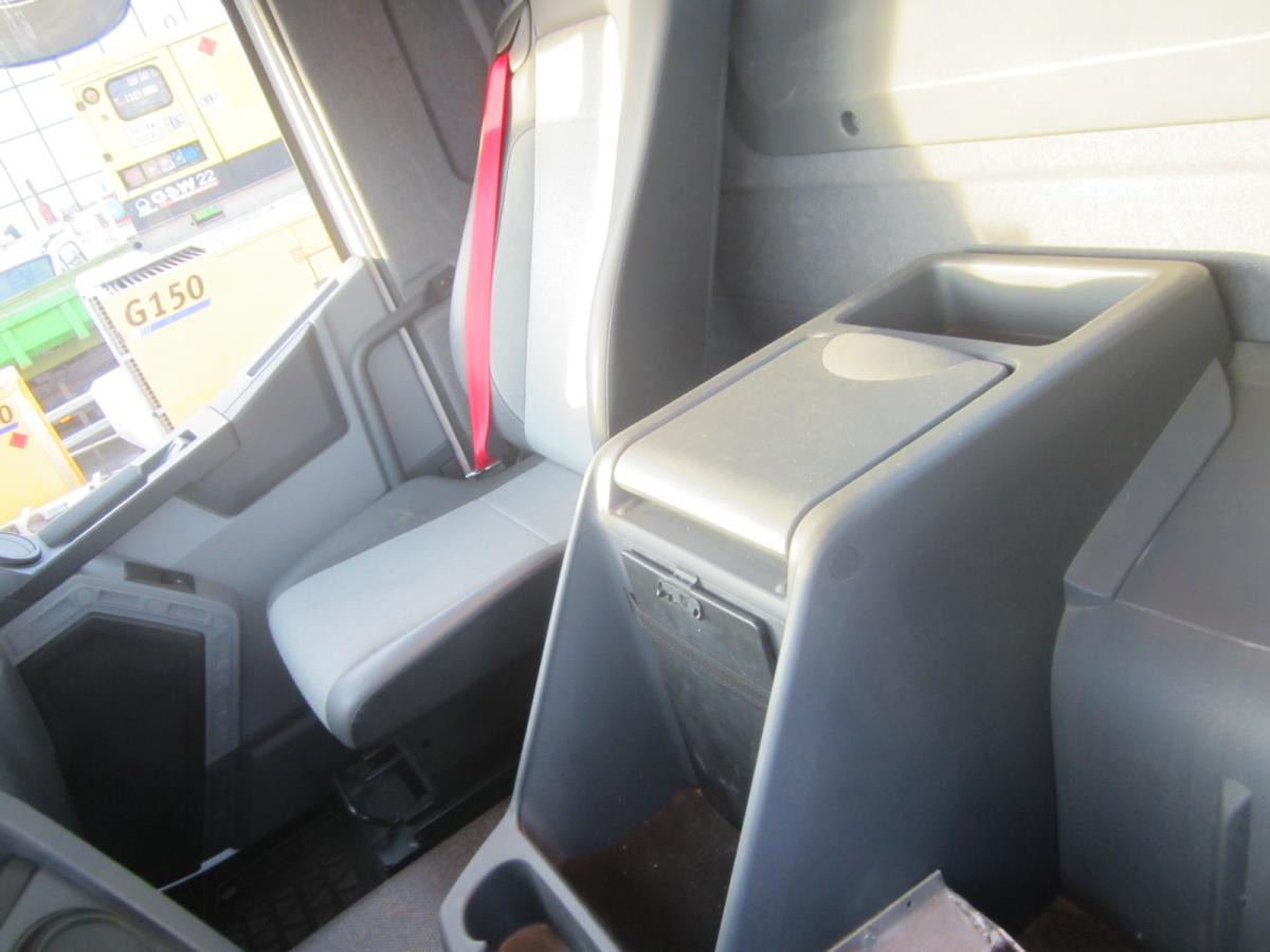 Camión volquete Renault Gamme C 380: foto 18