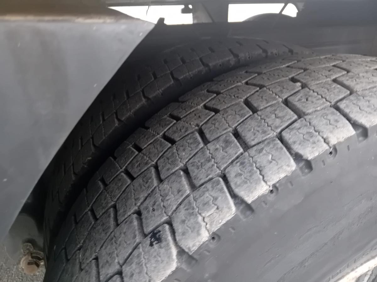 Renault Premium 320.19 DCI - Camión de basura: foto 4 Renault Premium 320.19 DCI - Camión de basura: foto 4