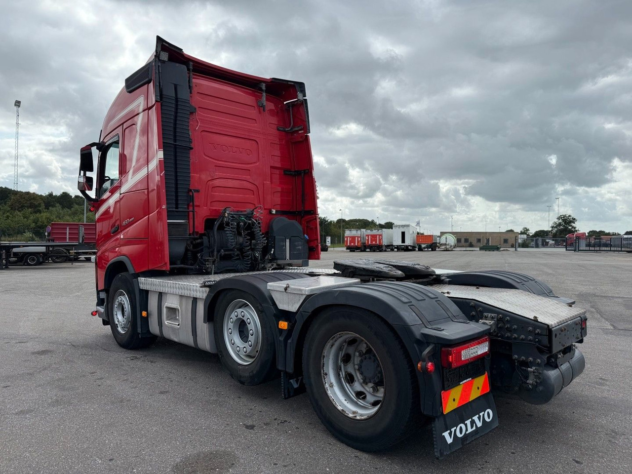 Volvo FH 460 6x2 Globetrotter Euro 6 - Cabeza tractora: foto 4 Volvo FH 460 6x2 Globetrotter Euro 6 - Cabeza tractora: foto 4