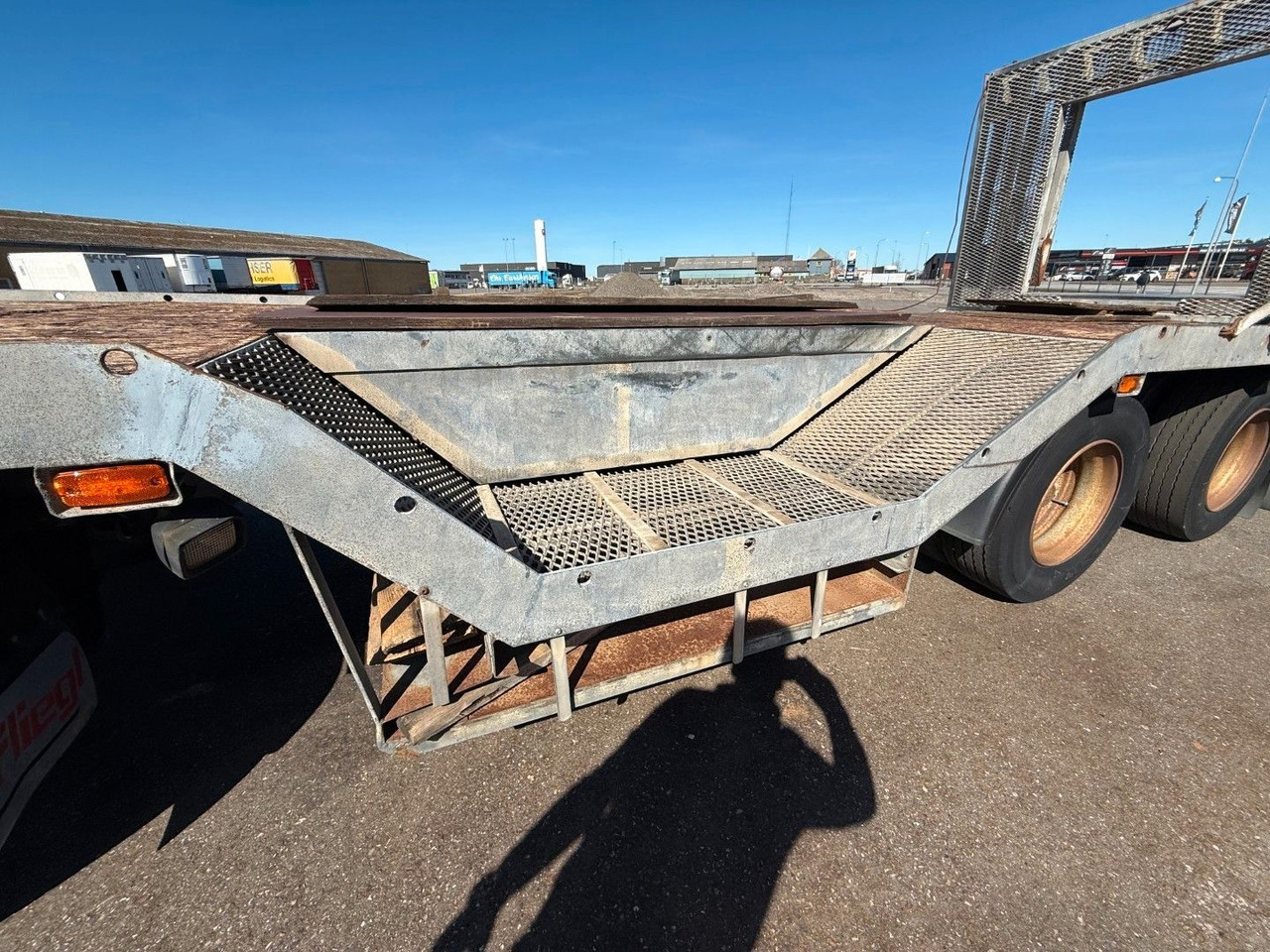 Remolque góndola rebajadas Fliegl FLT328 3 achser Maschinenanhänger mit Radkasten: foto 6