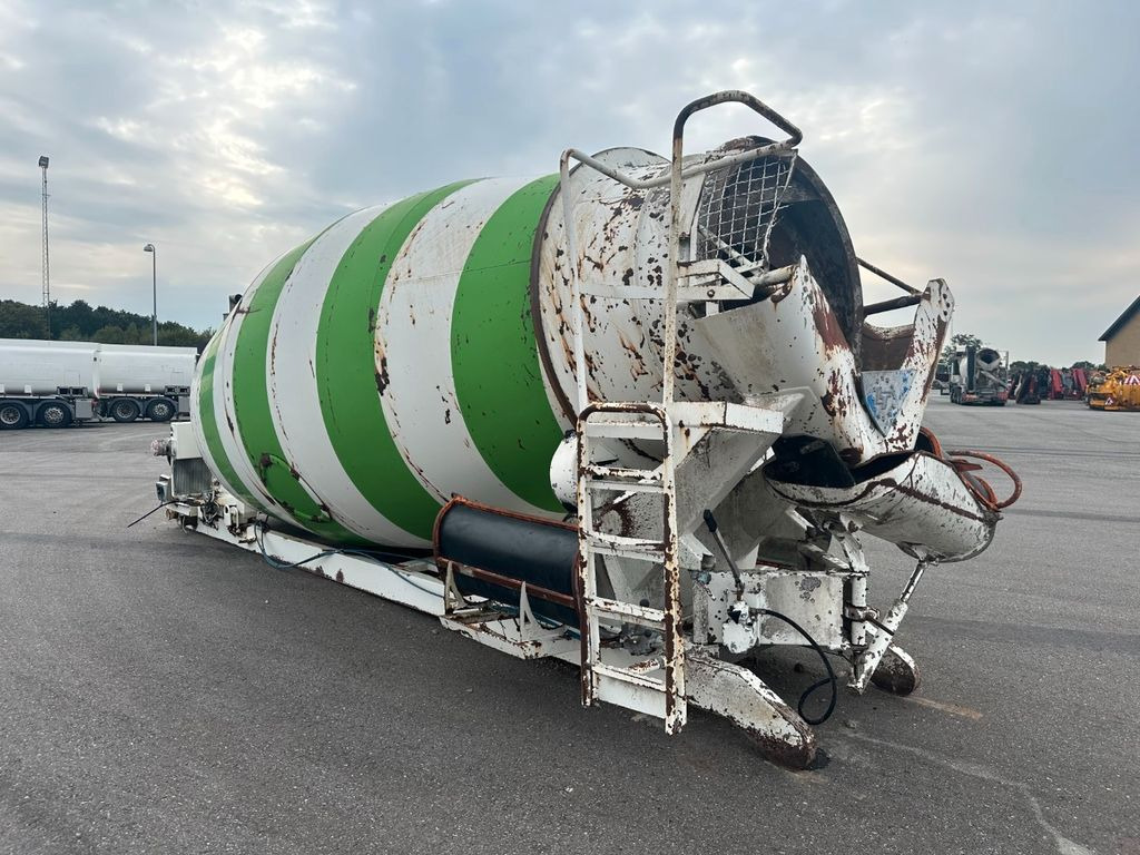 LT 90 D 9 m3 Concrete Mixer on Flat / Deutz - Camión hormigonera: foto 4 LT 90 D 9 m3 Concrete Mixer on Flat / Deutz - Camión hormigonera: foto 4