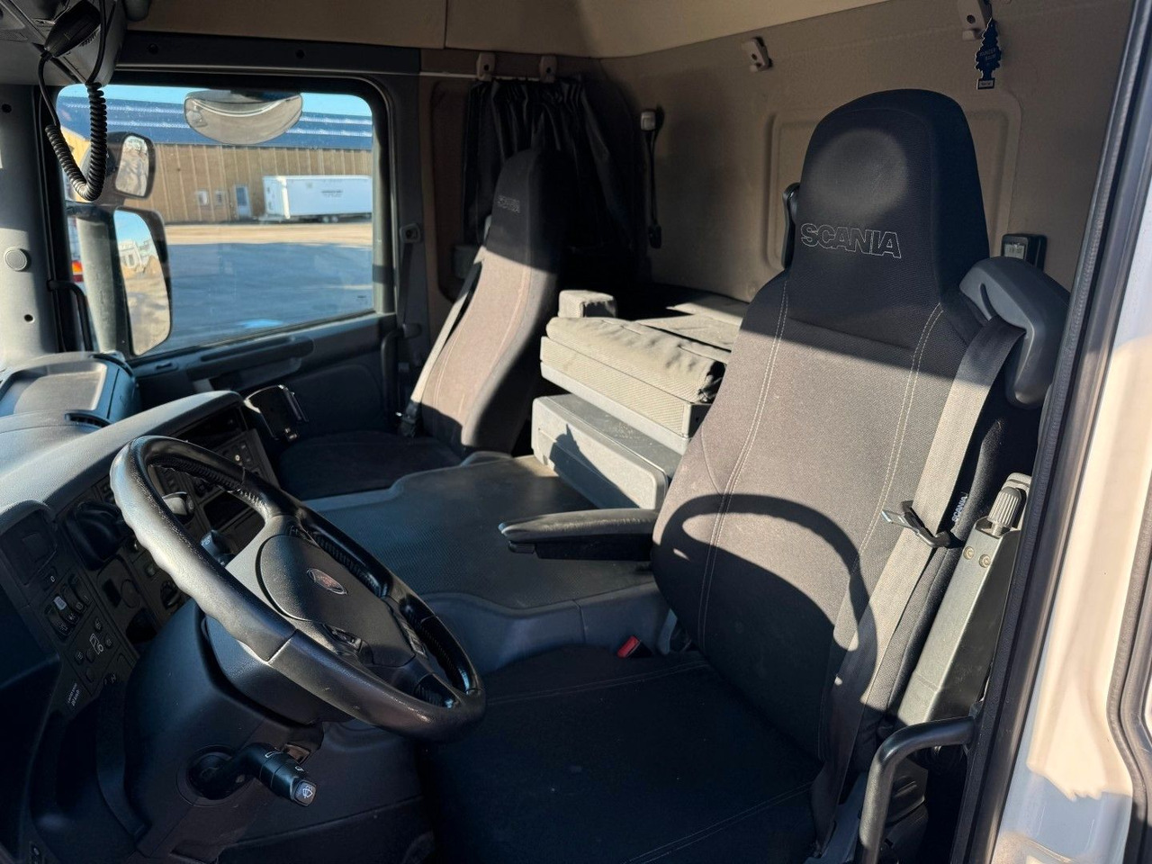 Scania P410 6x4 Liebherr THP 140 H 24 M4XH Concretepump - Camión bomba de hormigón: foto 5 Scania P410 6x4 Liebherr THP 140 H 24 M4XH Concretepump - Camión bomba de hormigón: foto 5