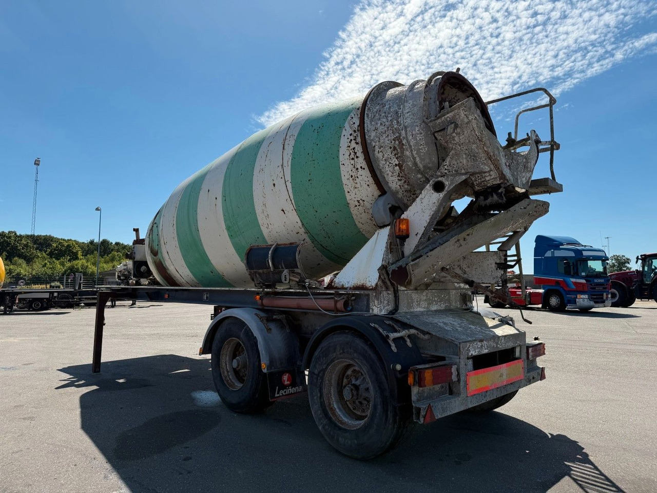 Le Cinena 12 m2 Baruval 2 axle Concrete trailer Lecinena 12 m3 Baruval 2 achse Beton/Concrete mixer - Semirremolque: foto 4 Le Cinena 12 m2 Baruval 2 axle Concrete trailer Lecinena 12 m3 Baruval 2 achse Beton/Concrete mixer - Semirremolque: foto 4