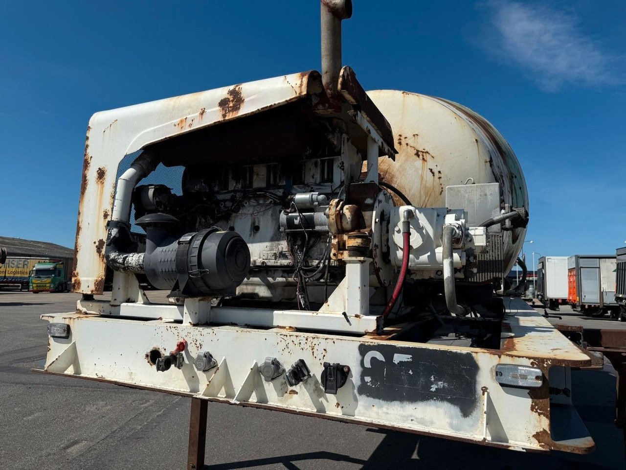Le Cinena 12 m2 Baruval 2 axle Concrete trailer Lecinena 12 m3 Baruval 2 achse Beton/Concrete mixer - Semirremolque: foto 5 Le Cinena 12 m2 Baruval 2 axle Concrete trailer Lecinena 12 m3 Baruval 2 achse Beton/Concrete mixer - Semirremolque: foto 5