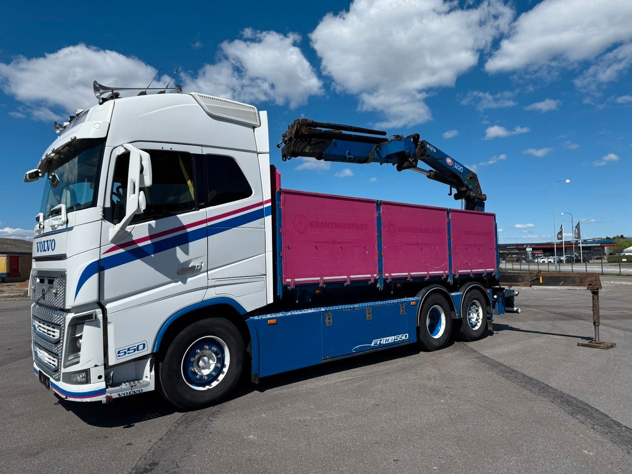 Volvo FH 16.550 6x2*4 / Crane HMF 3220K4 Euro 6 - Camión grúa: foto 2 Volvo FH 16.550 6x2*4 / Crane HMF 3220K4 Euro 6 - Camión grúa: foto 2