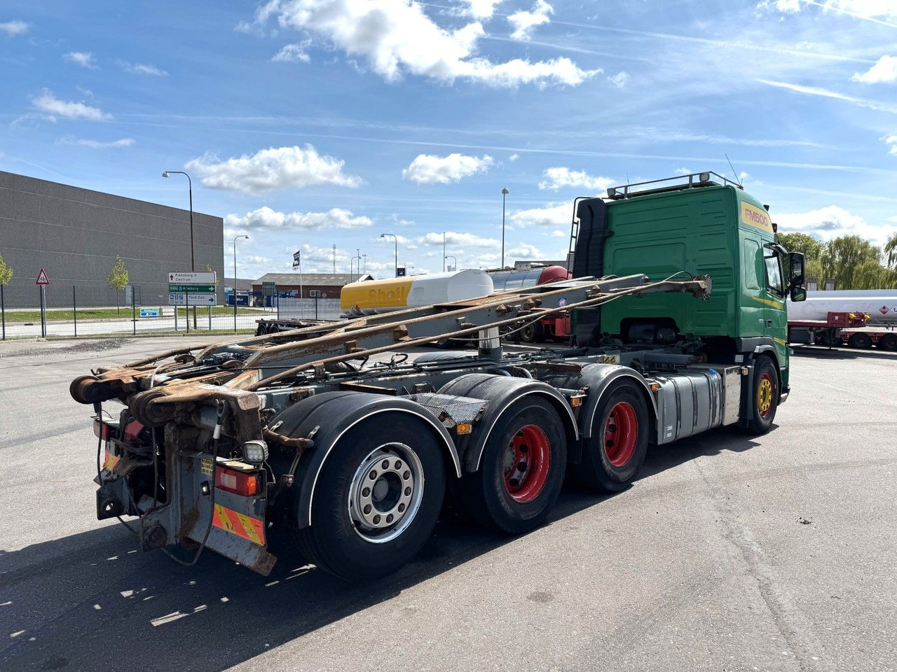 Volvo FM500 8x4*4 HMF Kipper Euro 5 - Camión volquete: foto 3 Volvo FM500 8x4*4 HMF Kipper Euro 5 - Camión volquete: foto 3