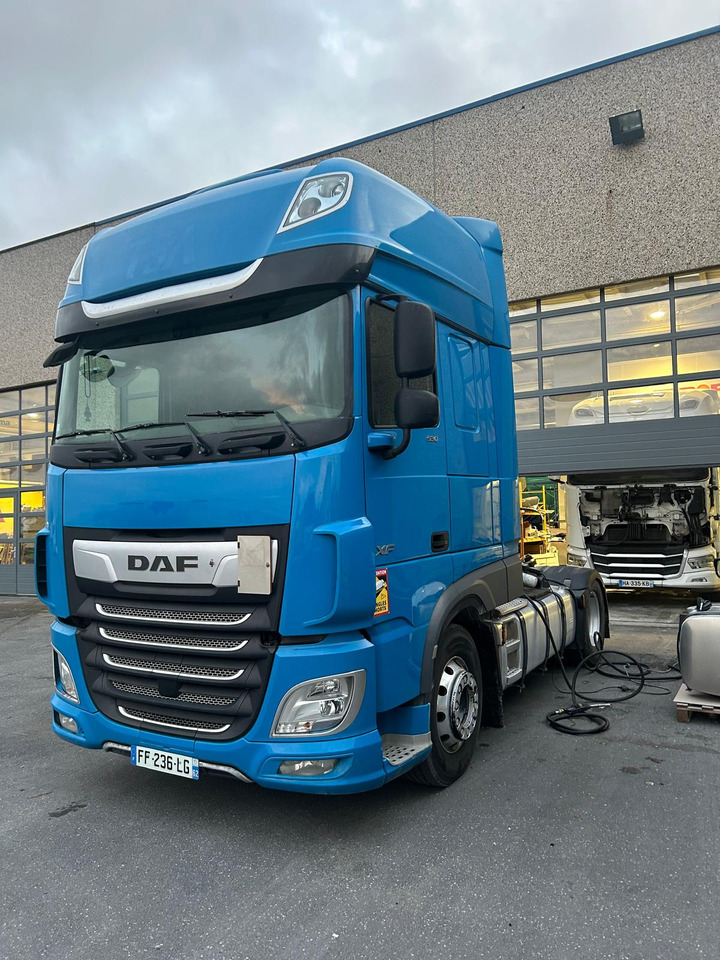 DAF XF 530 - Cabeza tractora: foto 2 DAF XF 530 - Cabeza tractora: foto 2