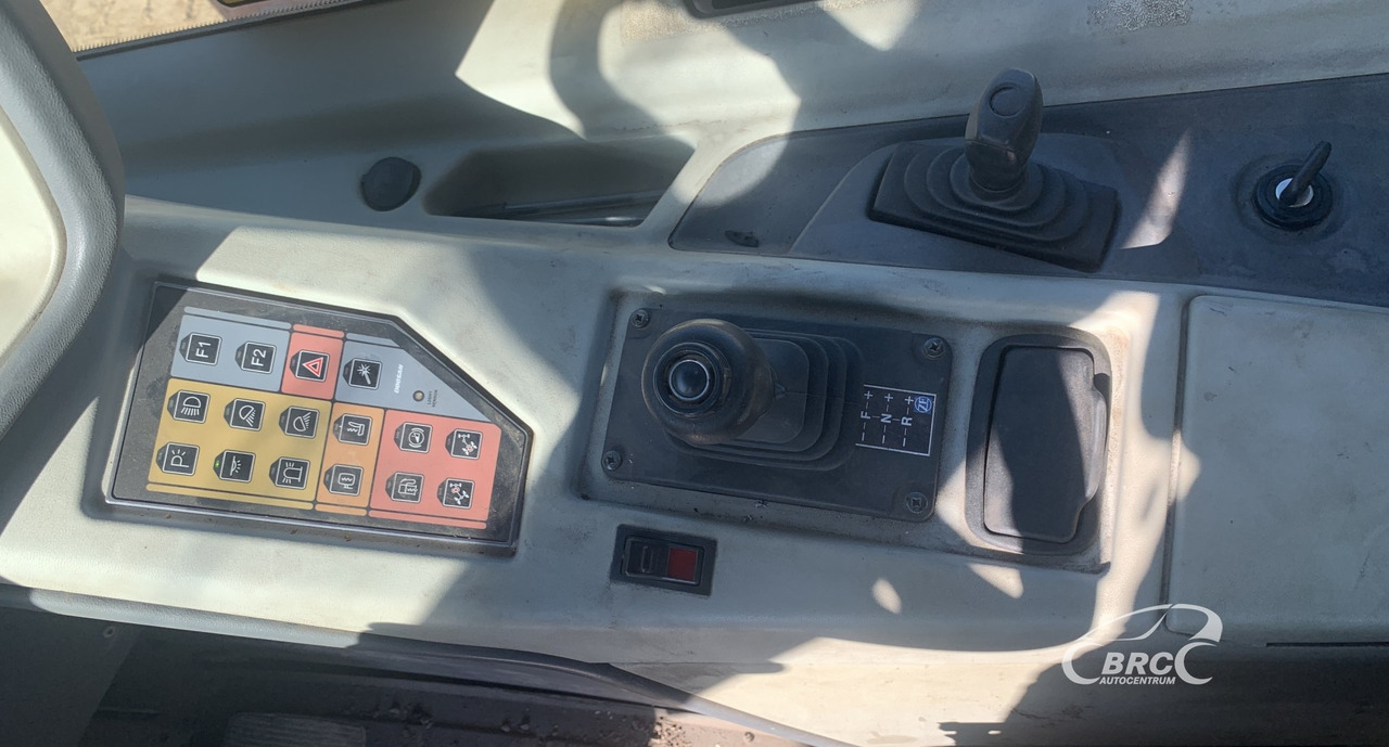 Dúmper rígido Doosan DA 40: foto 13