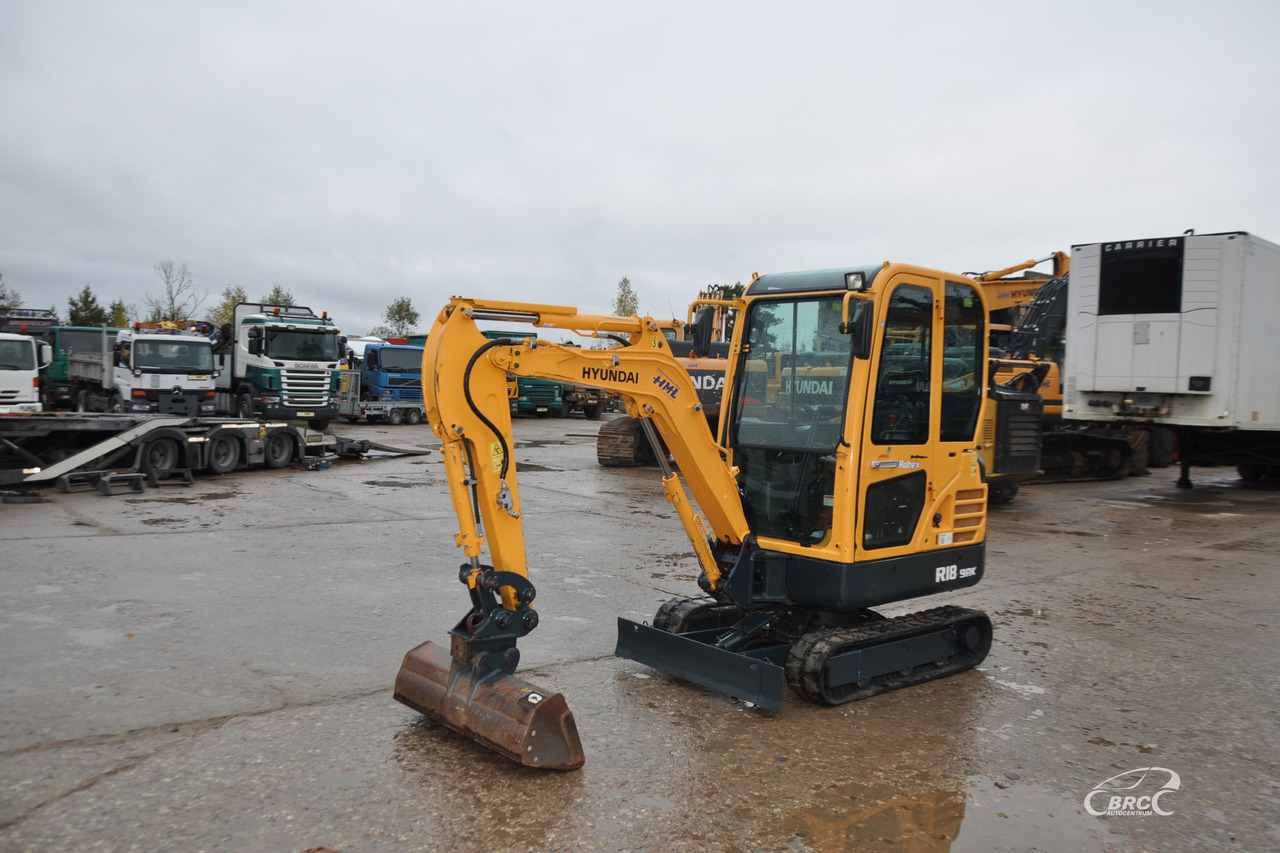 Hyundai R18-9AK - Miniexcavadora: foto 1 Hyundai R18-9AK - Miniexcavadora: foto 1