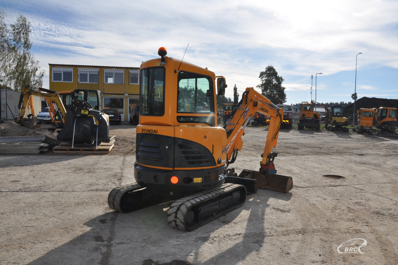 Hyundai R25Z-9AK - Miniexcavadora: foto 5 Hyundai R25Z-9AK - Miniexcavadora: foto 5
