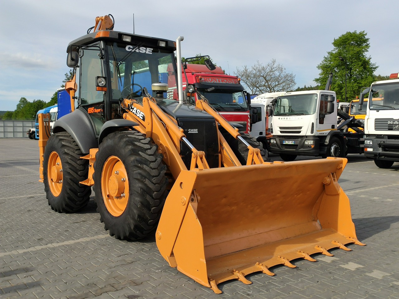 Case 695SR2-4PS - Retroexcavadora: foto 5 Case 695SR2-4PS - Retroexcavadora: foto 5