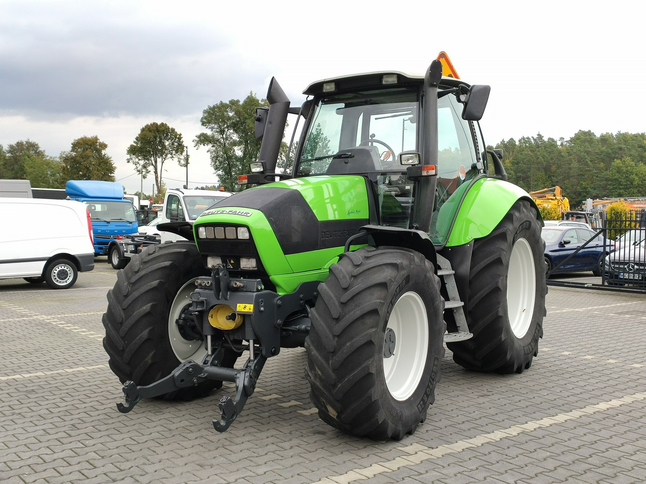 Deutz Fahr Agrotron M620 4x4 Przedni Tuz Wałek W.O.M Wyjścia do Przyczepy - Tractor: foto 3 Deutz Fahr Agrotron M620 4x4 Przedni Tuz Wałek W.O.M Wyjścia do Przyczepy - Tractor: foto 3