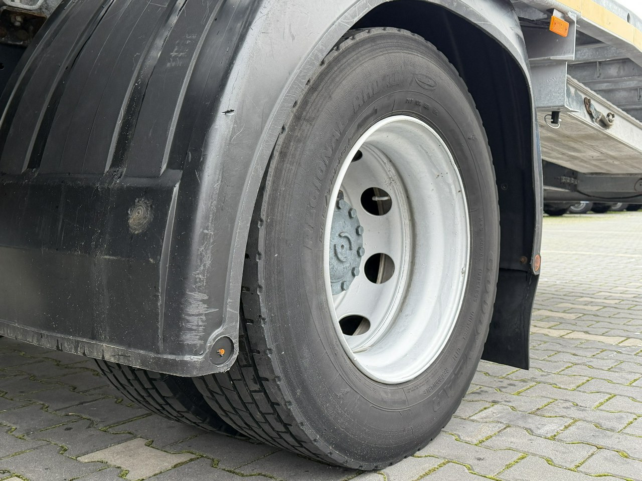 Iveco EUROCARGO 120E25 E6 Laweta Zagłebiana Platforma Pomoc Drogowa - Grua de remolque autos: foto 5 Iveco EUROCARGO 120E25 E6 Laweta Zagłebiana Platforma Pomoc Drogowa - Grua de remolque autos: foto 5