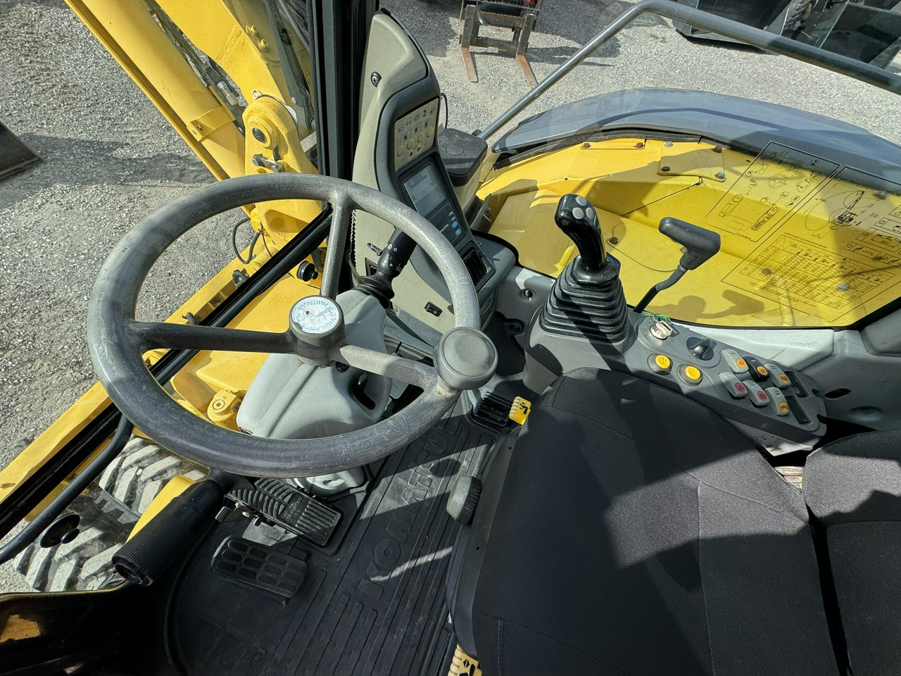 Excavadora de ruedas Komatsu PW 98 MR 8 Pług + Podpory 10ton Szybkozłącze: foto 25