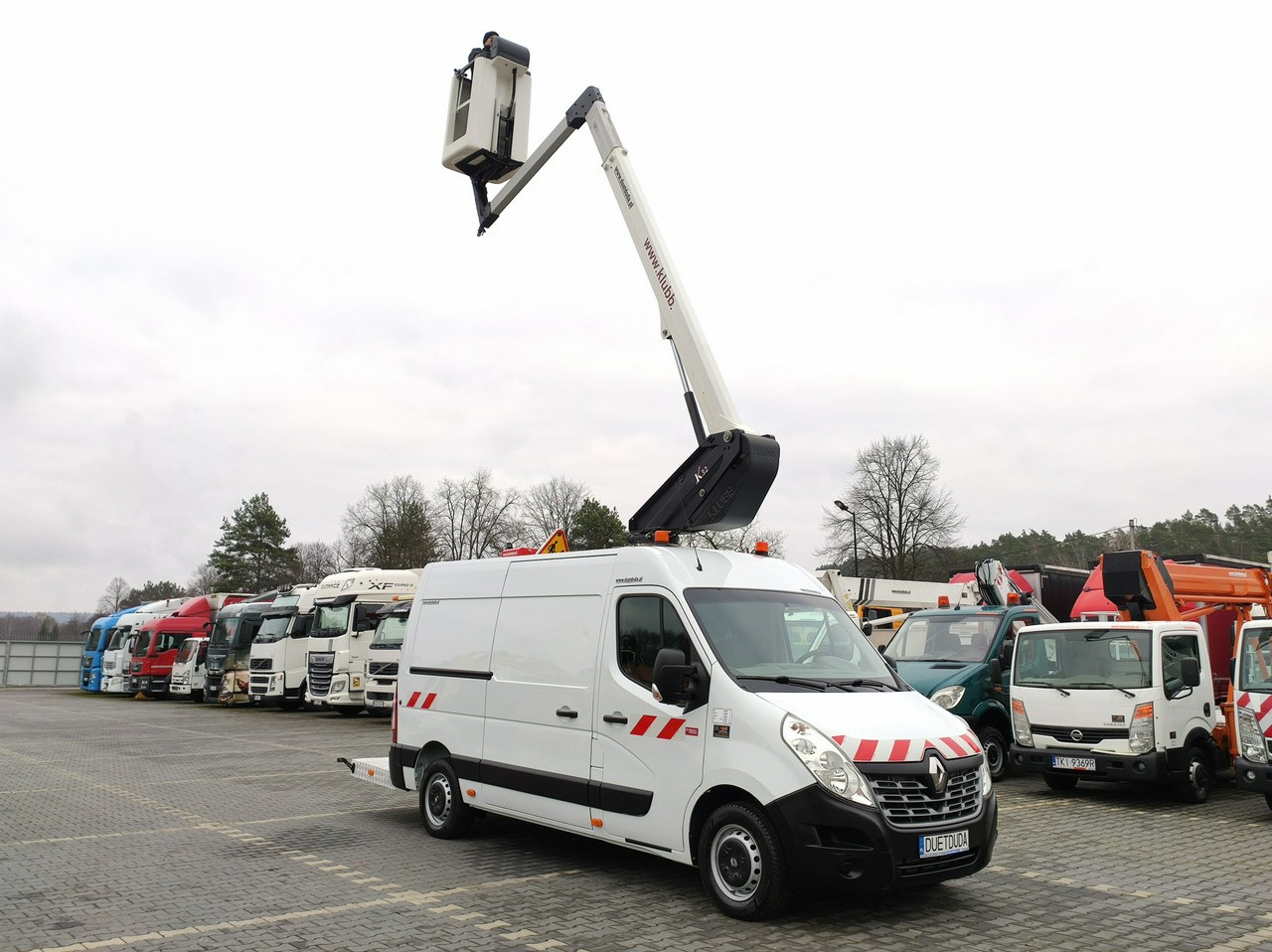 Renault Master - Camión con plataforma elevadora: foto 3 Renault Master - Camión con plataforma elevadora: foto 3