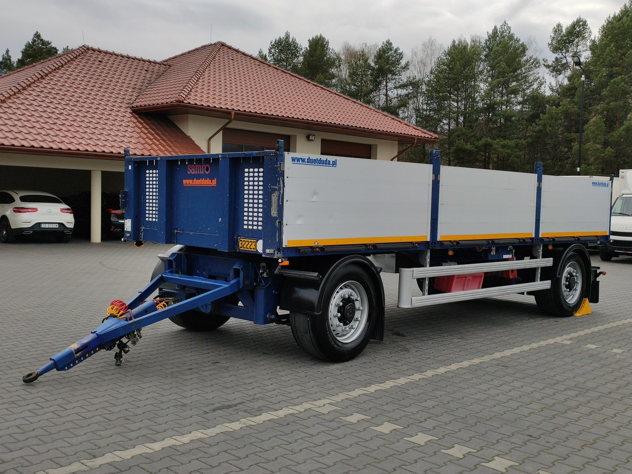 Samro Ciężarowa 2-osiowa na poduszkach - Remolque plataforma/ Caja abierta: foto 1 Samro Ciężarowa 2-osiowa na poduszkach - Remolque plataforma/ Caja abierta: foto 1