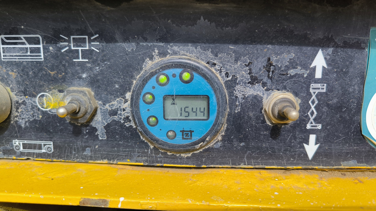 Plataforma de tijeras HULOTTE Compact 12: foto 9