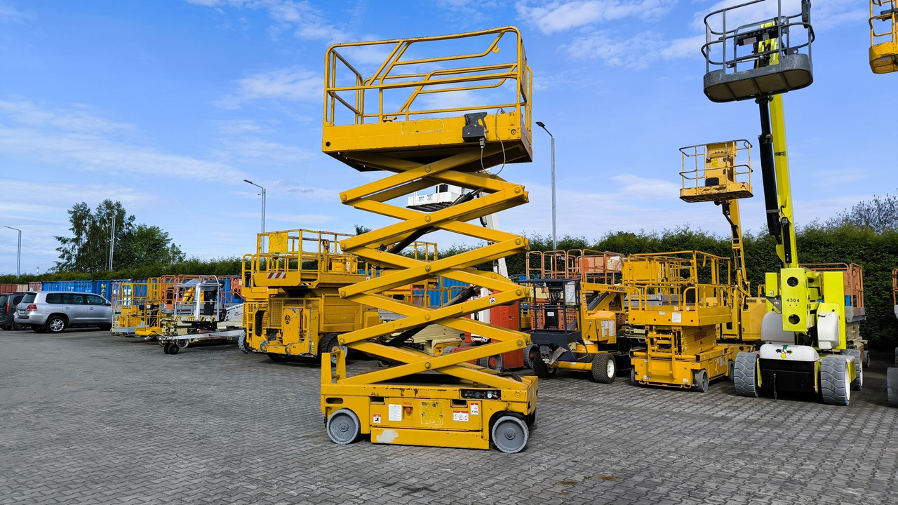 Plataforma de tijeras HULOTTE Compact 12: foto 10