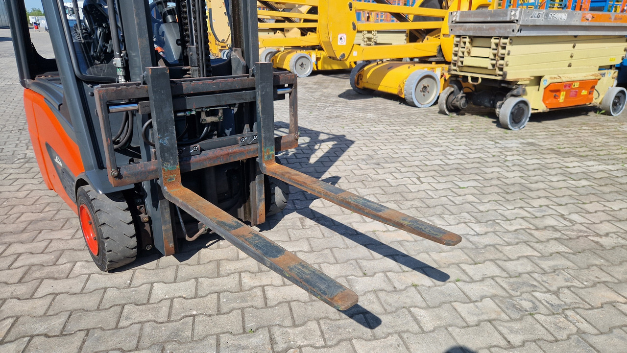 Carretilla elevadora eléctrica LINDE E 14 EVO: foto 10