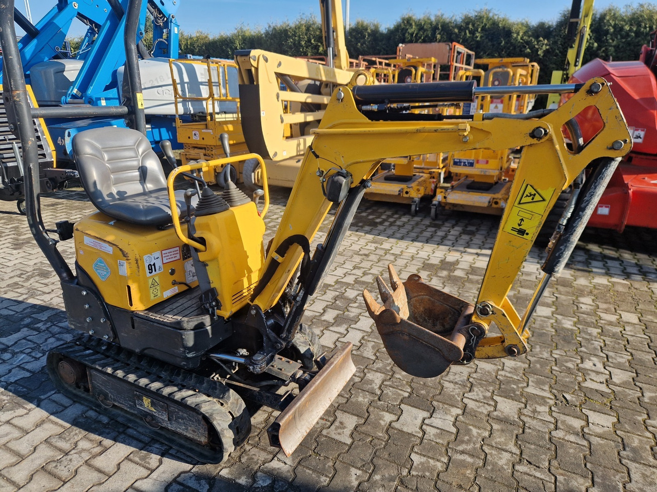 YANMAR SV 08 - 1A - Miniexcavadora: foto 3 YANMAR SV 08 - 1A - Miniexcavadora: foto 3