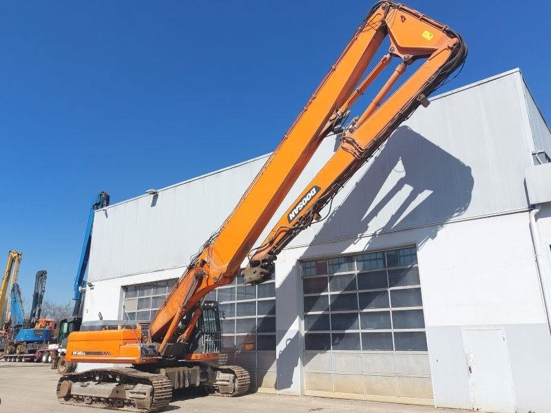 Doosan DX 420 LC - Excavadora de demolición: foto 4 Doosan DX 420 LC - Excavadora de demolición: foto 4