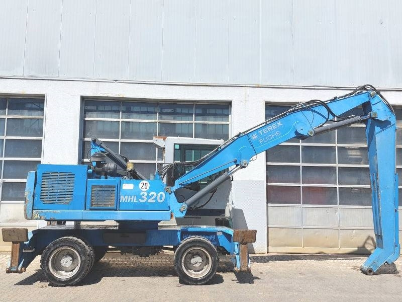 Fuchs MHL 320 - Manipulador de materiales: foto 4 Fuchs MHL 320 - Manipulador de materiales: foto 4