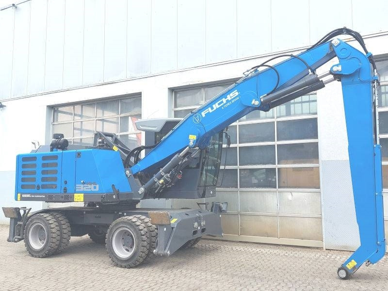 Fuchs MHL 320 F - Manipulador de materiales: foto 4 Fuchs MHL 320 F - Manipulador de materiales: foto 4