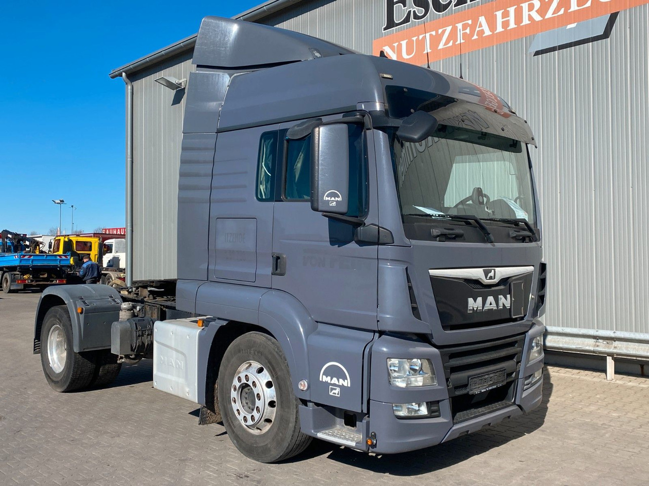 MAN TGS 18.500 BLS | Motorschaden*LX*Standklima*Navi - Cabeza tractora: foto 2 MAN TGS 18.500 BLS | Motorschaden*LX*Standklima*Navi - Cabeza tractora: foto 2