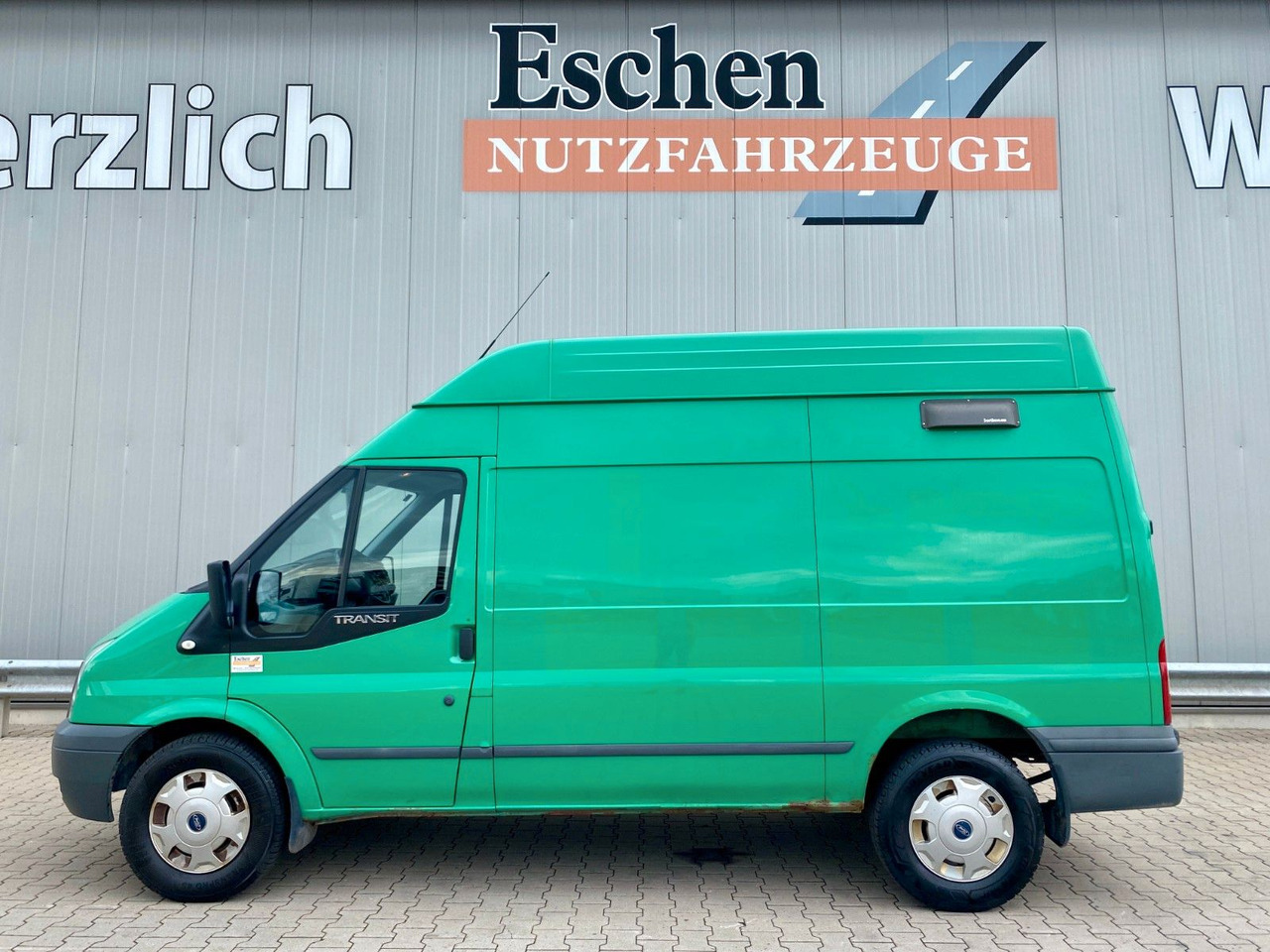 Ford Transit 140 T 350 | Sortimo-Regal*AHK*3x Sitze - Furgón: foto 2 Ford Transit 140 T 350 | Sortimo-Regal*AHK*3x Sitze - Furgón: foto 2