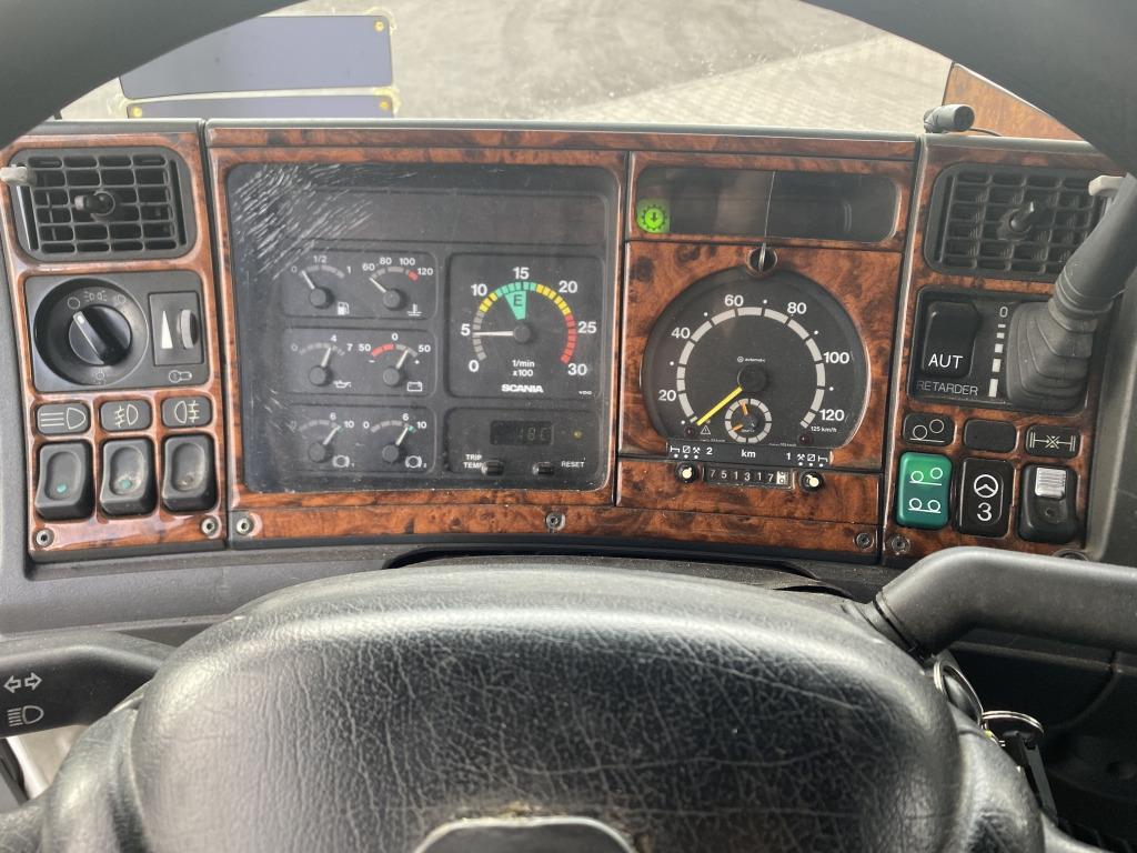 Scania 114 G 340 / 6x2 BL - Camión lona: foto 5 Scania 114 G 340 / 6x2 BL - Camión lona: foto 5