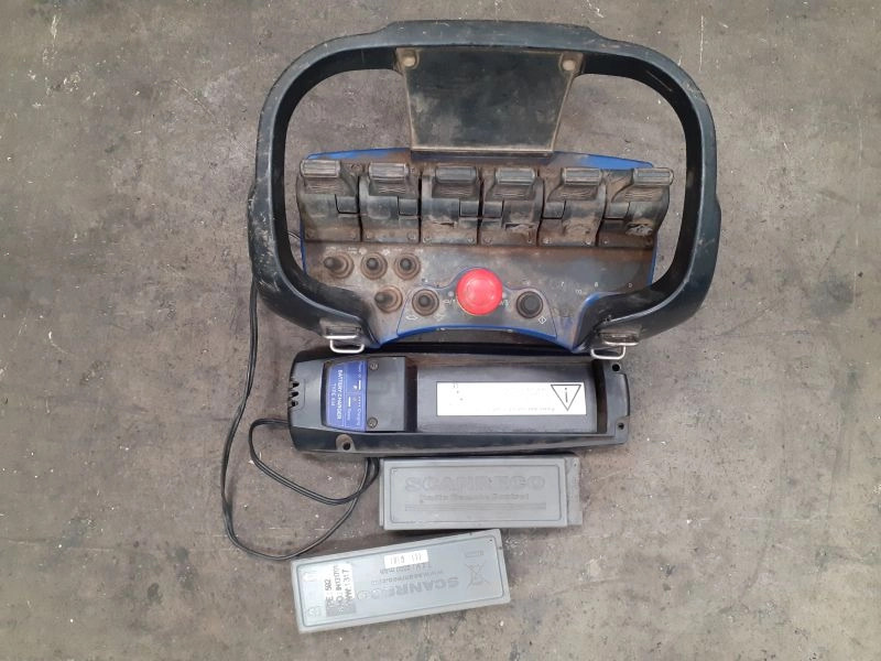 Grúa PM 15523 - Grúa para camión para Camión: foto 1 Grúa PM 15523 - Grúa para camión para Camión: foto 1