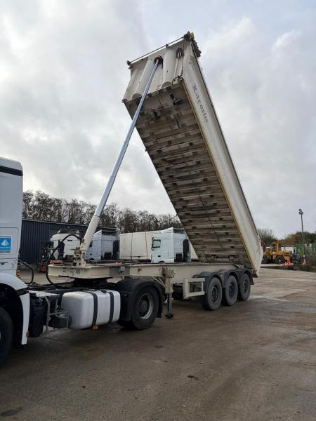 Benalu - Semirremolque volquete: foto 5 Benalu - Semirremolque volquete: foto 5