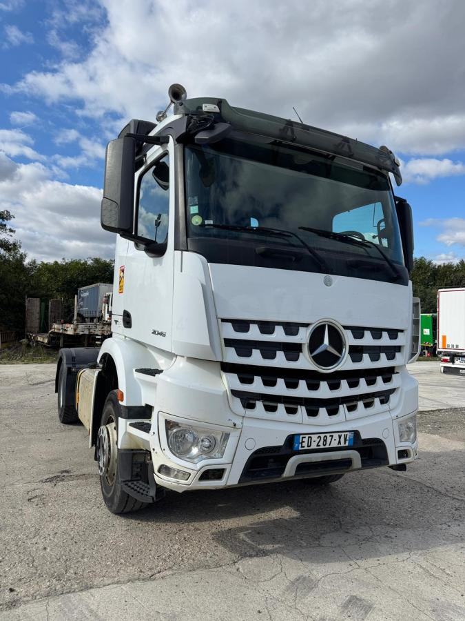 Cabeza tractora Mercedes Arocs 2045: foto 1