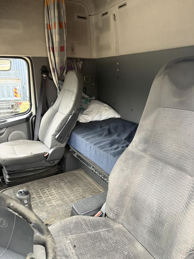 Volvo FH12 380 - Cabeza tractora: foto 3 Volvo FH12 380 - Cabeza tractora: foto 3